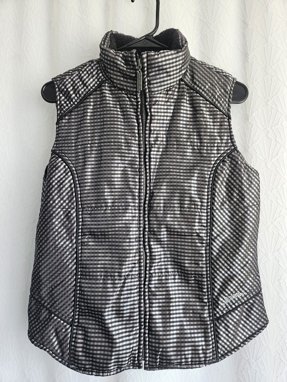 Adiktd Women's Metallic Black Silver Quilted Puffer Vest Medium